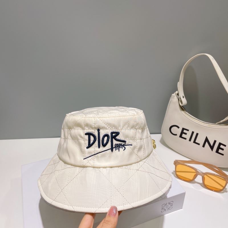 CHRISTIAN DIOR